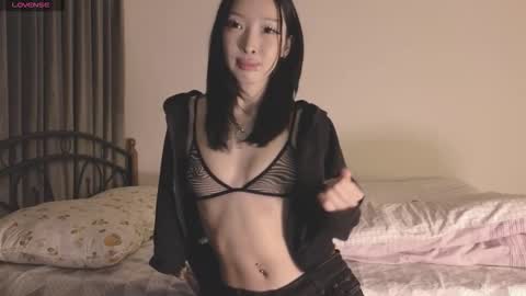 thanos_world1321002 online show from September 2025 10:21:02 PM