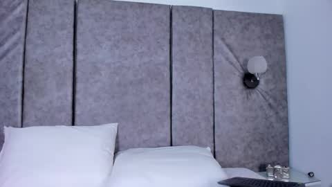 Snapshot of thara_webstter chatting on December 2025 11:40:02 AM thara webstter online show from December 2025 11:40:02 AM