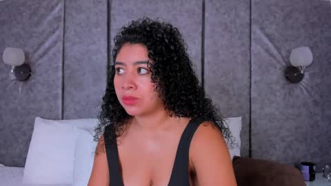 Snapshot of thara_webstter chatting on April 2026 11:29:02 AM thara webstter online show from April 2026 11:29:02 AM