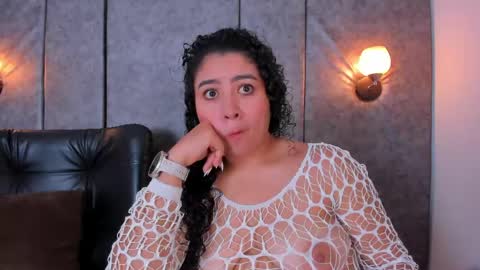 Snapshot of thara_webstter chatting on April 2026 11:46:02 AM thara webstter online show from April 2026 11:46:02 AM