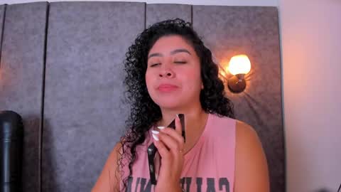 Snapshot of thara_webstter chatting on April 2026 12:29:02 PM thara webstter online show from April 2026 12:29:02 PM