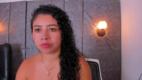Snapshot of thara_webstter chatting on May 2026 11:39:01 AM thara webstter online show from May 2026 11:39:01 AM