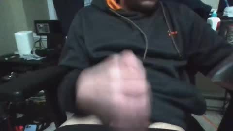 A guy online show from February 2026 07:04:01 AM