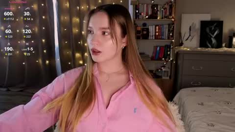 Snapshot of thatonerabbit chatting on April 2026 01:05:02 PM Alice online show from April 2026 01:05:02 PM