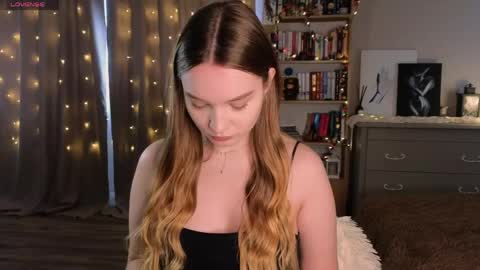 Snapshot of thatonerabbit chatting on April 2026 10:18:01 AM Alice online show from April 2026 10:18:01 AM