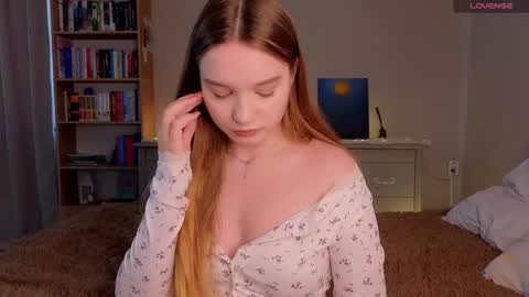 Snapshot of thatonerabbit chatting on May 2026 02:01:02 PM Alice online show from May 2026 02:01:02 PM