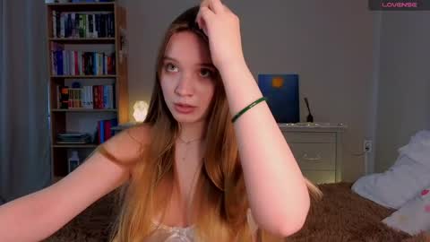 Snapshot of thatonerabbit chatting on May 2026 02:11:02 PM Alice online show from May 2026 02:11:02 PM