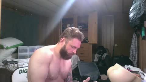 Snapshot of the4stringmotha chatting on December 2024 10:24:02 AM BiggerINalaska online show from December 2024 10:24:02 AM