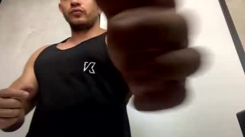 Snapshot of the_beastmuscle chatting on February 2025 04:09:02 PM beast online show from February 2025 04:09:02 PM