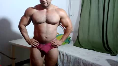 Snapshot of the_beastmuscle chatting on September 2025 10:11:01 PM beast online show from September 2025 10:11:01 PM