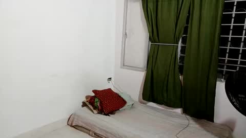 Snapshot of the_beastmuscle chatting on October 2025 03:03:02 AM beast online show from October 2025 03:03:02 AM