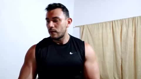 Snapshot of the_beastmuscle chatting on January 2026 06:57:02 PM beast online show from January 2026 06:57:02 PM