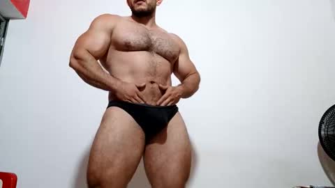 Snapshot of the_beastmuscle chatting on February 2026 06:56:02 PM beast online show from February 2026 06:56:02 PM