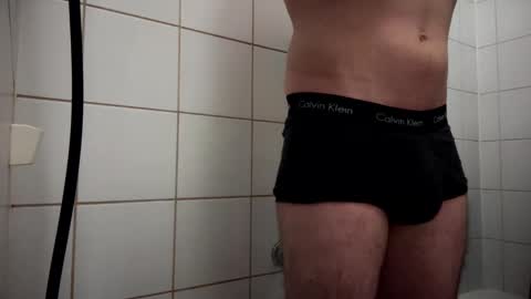 Snapshot of the_delicious_19 chatting on December 2024 06:39:01 PM the_delicious_19 online show from December 2024 06:39:01 PM