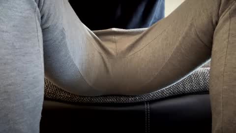 Snapshot of the_delicious_19 chatting on January 2025 12:00:01 PM the_delicious_19 online show from January 2025 12:00:01 PM