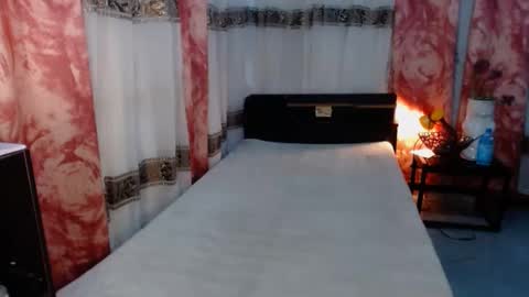 Snapshot of the_girl_nxt_door chatting on February 2025 04:20:01 AM samm online show from February 2025 04:20:01 AM