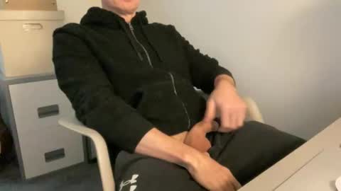 Snapshot of the_gym_boy chatting on October 2025 10:00:02 AM the_gym_boy online show from October 2025 10:00:02 AM