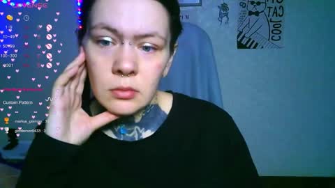 Snapshot of the_ice_owl chatting on November 2025 05:09:02 AM the_ice_owl online show from November 2025 05:09:02 AM