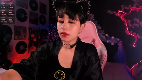 ...  ... online show from January 2025 07:03:01 AM