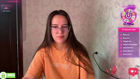 Snapshot of the_princese chatting on November 2025 11:42:02 AM Alice online show from November 2025 11:42:02 AM