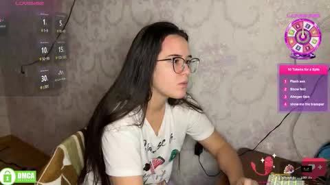 Snapshot of the_princese chatting on November 2025 05:59:01 PM Alice online show from November 2025 05:59:01 PM
