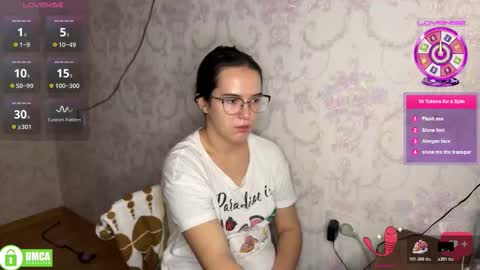 Snapshot of the_princese chatting on November 2025 11:57:02 AM Alice online show from November 2025 11:57:02 AM