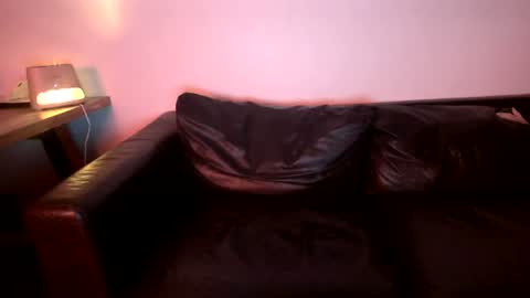 Jade online show from June 2026 10:25:01 PM