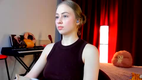 Ally    STREAMING ON TWITCH NOW Check my Twitter for updates online show from November 2025 09:52:02 AM