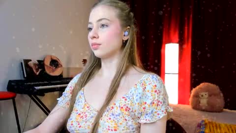 Ally    STREAMING ON TWITCH NOW Check my Twitter for updates online show from January 2026 10:46:02 PM