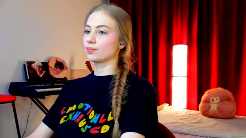 Ally    STREAMING ON TWITCH NOW Check my Twitter for updates online show from March 2026 12:25:01 AM