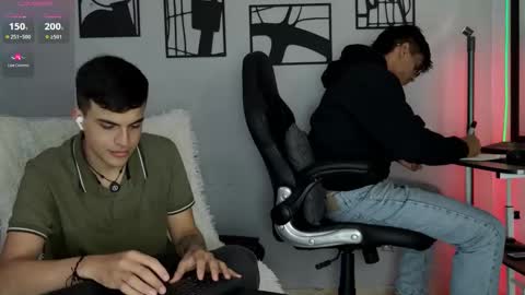 Damian and Nico online show from March 2026 11:03:01 AM