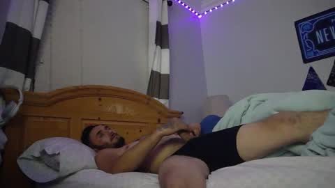 Snapshot of theamezcua98 chatting on January 2025 09:06:02 AM theamezcua98 online show from January 2025 09:06:02 AM