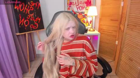 Snapshot of theangelykitty chatting on January 2025 03:22:02 AM theangelykitty online show from January 2025 03:22:02 AM