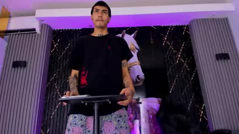 DEAN AND MARY online show from February 2026 12:25:01 PM