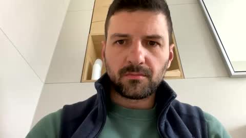 thebrokersenior online show from April 2026 10:10:01 AM