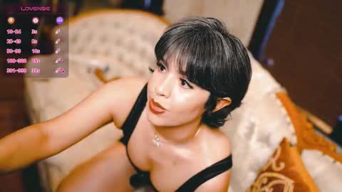 Joan online show from October 2025 10:32:01 PM