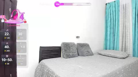 Snapshot of thechicanextdoor chatting on February 2026 11:11:02 PM TheChicaNextDoor online show from February 2026 11:11:02 PM