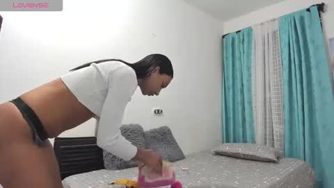 Snapshot of thechicanextdoor chatting on February 2026 11:12:01 PM TheChicaNextDoor online show from February 2026 11:12:01 PM