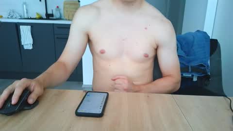 Snapshot of thecuteguy144949 chatting on June 2026 10:31:01 AM thecuteguy144949 online show from June 2026 10:31:01 AM