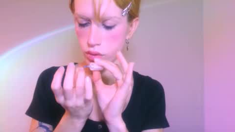 Snapshot of thedollxxxperience chatting on November 2025 03:44:02 PM Yolanda online show from November 2025 03:44:02 PM