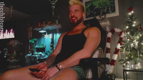 Snapshot of theehhteam chatting on December 2024 02:22:02 AM H online show from December 2024 02:22:02 AM