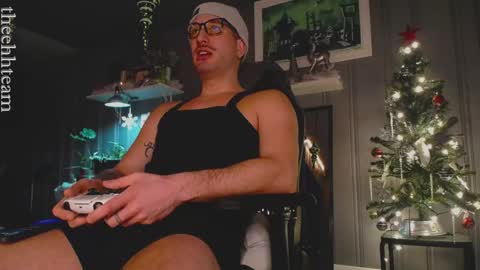 Snapshot of theehhteam chatting on December 2024 09:09:02 PM H online show from December 2024 09:09:02 PM