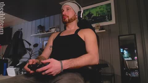 Snapshot of theehhteam chatting on January 2025 09:14:02 PM H online show from January 2025 09:14:02 PM