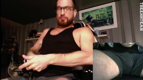 Snapshot of theehhteam chatting on November 2025 08:18:02 PM H online show from November 2025 08:18:02 PM