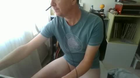 Snapshot of theericshow chatting on September 2025 09:13:02 AM theericshow online show from September 2025 09:13:02 AM