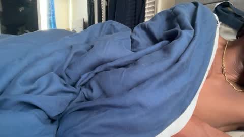 Snapshot of theeshooterr chatting on December 2024 02:26:02 PM theeshooterr online show from December 2024 02:26:02 PM