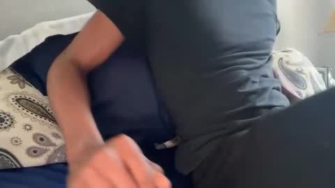 Snapshot of theeshooterr chatting on January 2025 06:01:02 PM theeshooterr online show from January 2025 06:01:02 PM