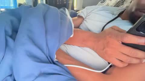 Snapshot of theeshooterr chatting on January 2025 03:17:02 PM theeshooterr online show from January 2025 03:17:02 PM