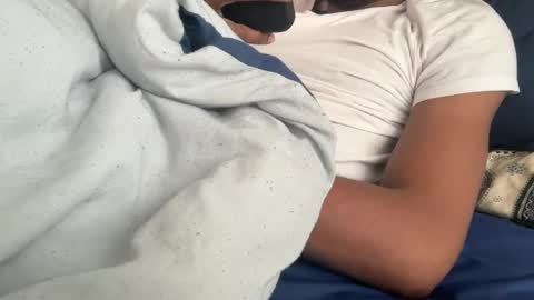 Snapshot of theeshooterr chatting on January 2025 02:43:01 PM theeshooterr online show from January 2025 02:43:01 PM