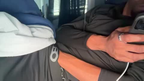 Snapshot of theeshooterr chatting on January 2025 03:10:02 PM theeshooterr online show from January 2025 03:10:02 PM